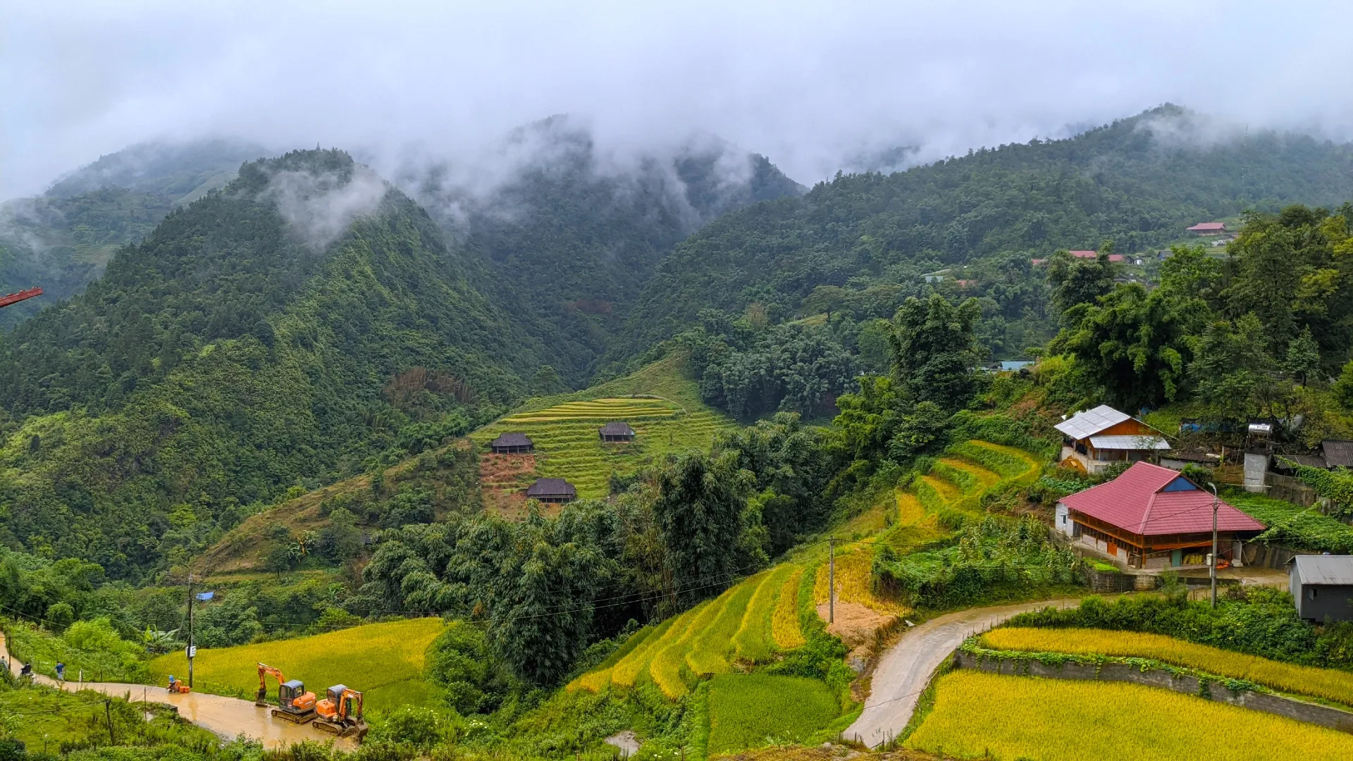 Discover best scenic views of Sapa